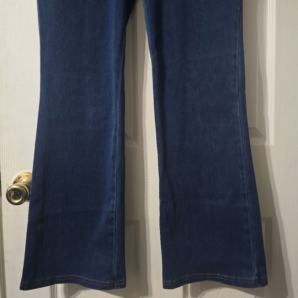 Halara Flex™ Mid-Rise Bootcut Jeans w/ 4-Way Stretch, Dark Wash, Sz Large, EUC! - Picture 4 of 12